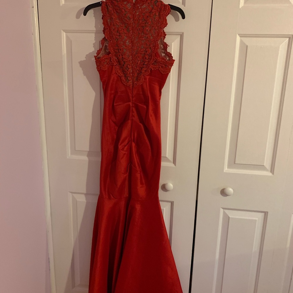 Dress - Picture 3 of 6